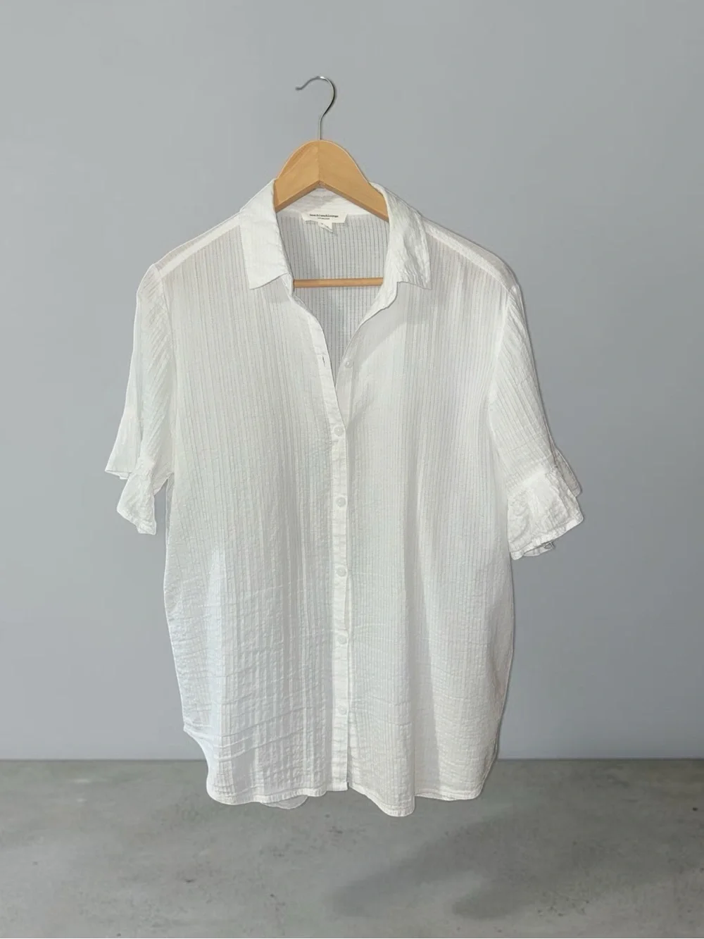 Beachlunchlounge White Button Down Semi Sheer Gauzy Cotton Ruffle Sleeve Hem - Picture 2 of 8